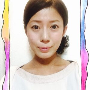  音翻七々里 平成10年 愛知産業大学造形学部卒業 平成25年バンタンデザイン研究所卒業