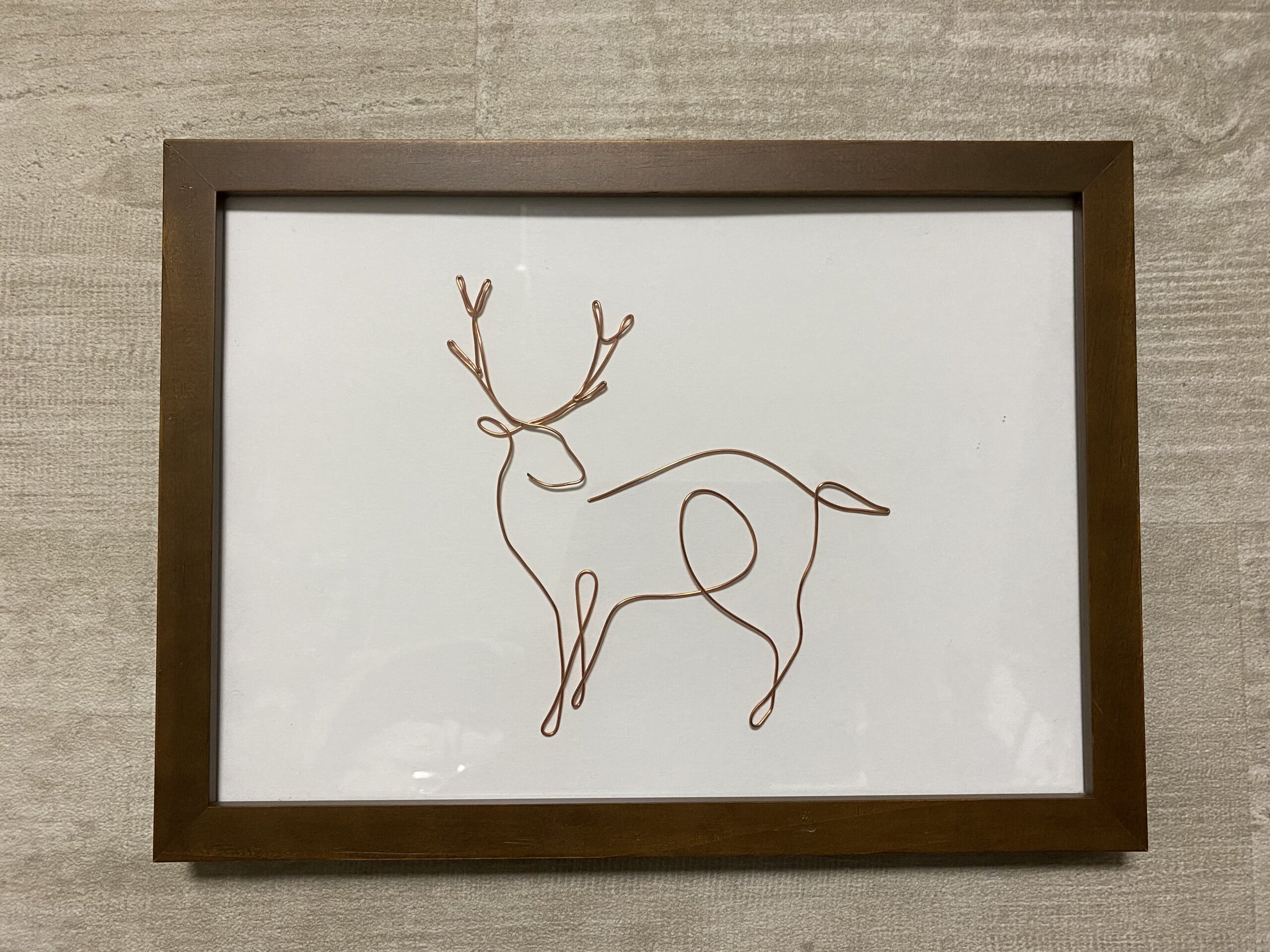 ワイヤーアートの鹿 | アート・インテリア絵画の通販・販売サイト