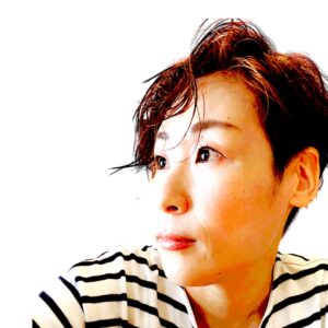 画家 coiatomomaya 2005年3年福岡女学院大学卒業