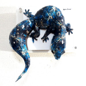 彫刻 レリーフ 立体アート のおすすめ作品・人気作家 動物 立体 contemporary コンテンポラリーアート トカゲ ポップアート 彫刻 コズミックなトカゲはぐるりと下を向く インテリア絵画 アート