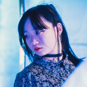 アーティスト 加藤の妻。 