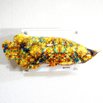 彫刻 レリーフ 立体アート のおすすめ作品・人気作家 動物 立体 魚 contemporary アロワナ コンテンポラリーアート ポップアート 彫刻 黄金のアロワナが空を漂う インテリア絵画 アート